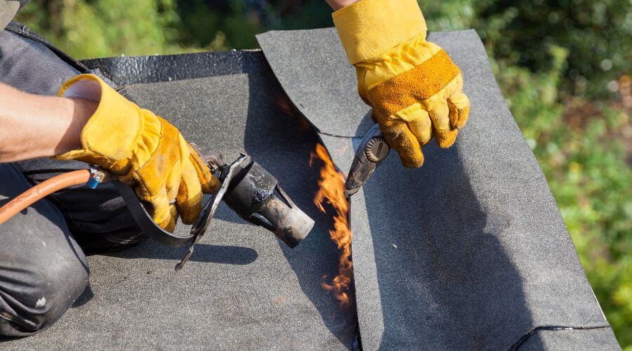 Expert Emergency Roof Repairs services in Oyster Bay, NY